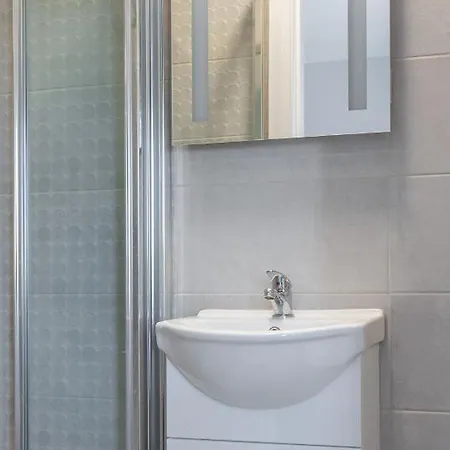 Burrows Lodge, Brownstown Head 4 Guest house *