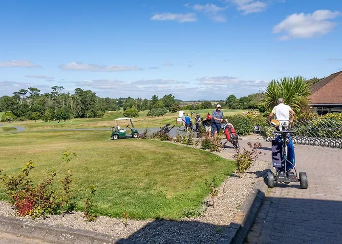 Burrows Lodge, Brownstown Head 4
